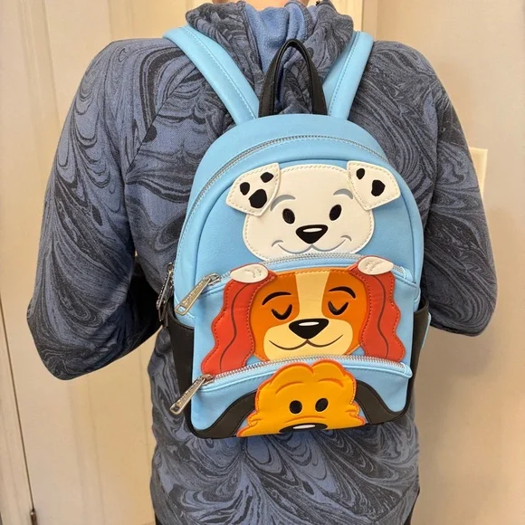 NWOT Disney Parks Exclusive 2018 Retired Disney Dogs Loungefly Backpack - Picture 2 of 9